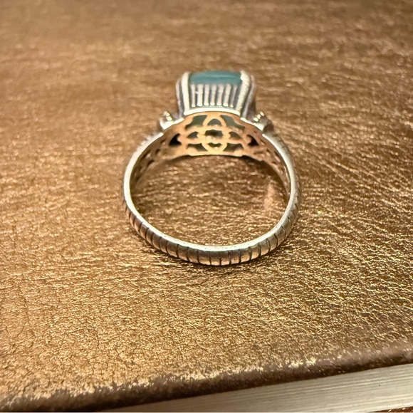 Elegant Sterling Silver Ring with Aqua Chalcedony Stone - Picture 7 of 8